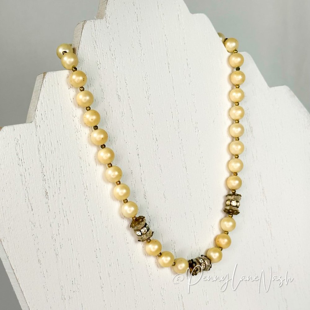 Vintage Pearl Chain w 3 Barrel Rhinestones Necklace - Picture 3 of 5